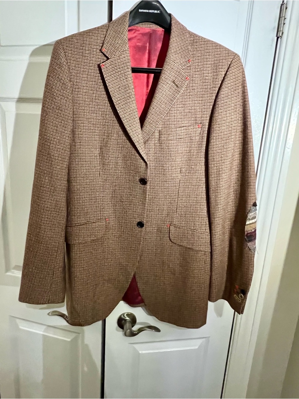 Brown Houndstooth Sport Coat with Red Contrast Lining